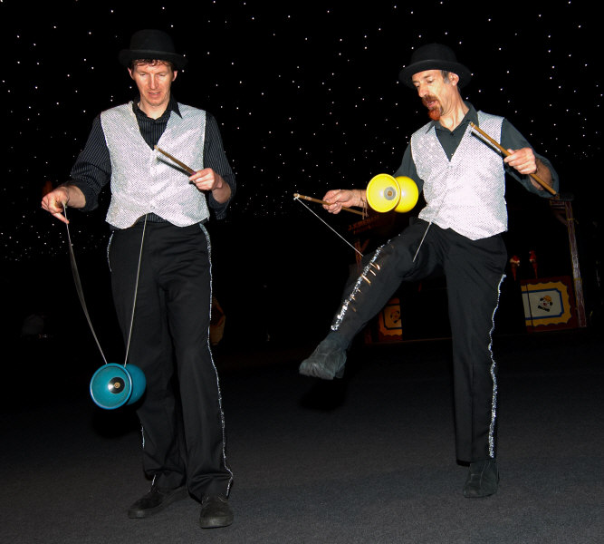 Kris and Andy entertain with the diabolo